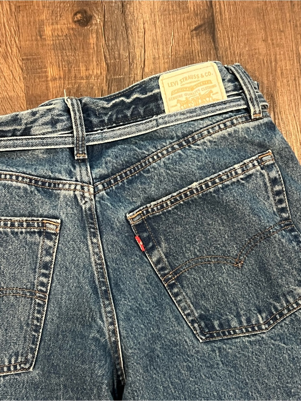 Levi’s XL Straight Jeans Women’s 28x31 – Excellent Condition - Picture 8 of 10